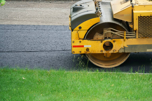 Best Driveway Crack Filling  in Guerneville, CA